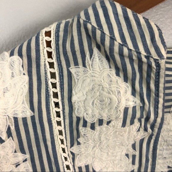 Free People Liya Embroidered Blouse Size Small - Picture 9 of 14